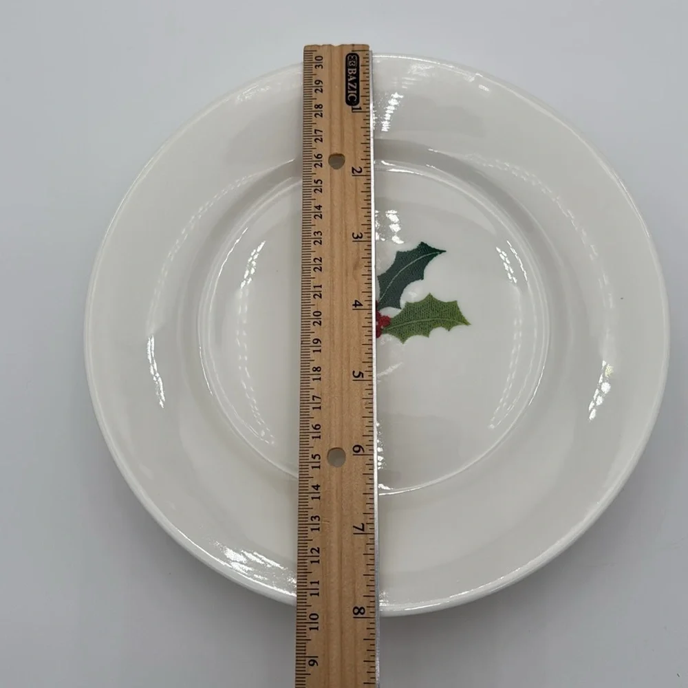 Set Of 4 Crate & Barrel Christmas Holiday Theme Salad Appetizers White Plates